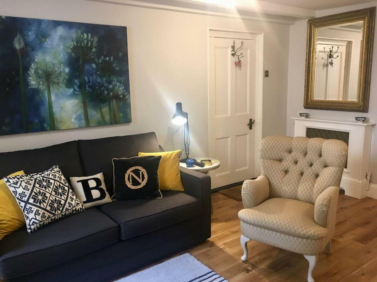 Beautiful 1Br Apartment In Historic St Aubin House Luaran gambar
