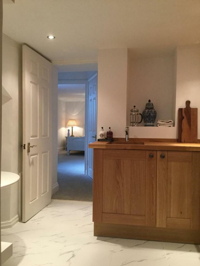 Beautiful 1Br Apartment In Historic St Aubin House Luaran gambar